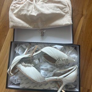 BRIDAL SHOES FOR SALE! BADGLEY MISCHKA NISHA PUMPS - SIZE 6 - worn only once!